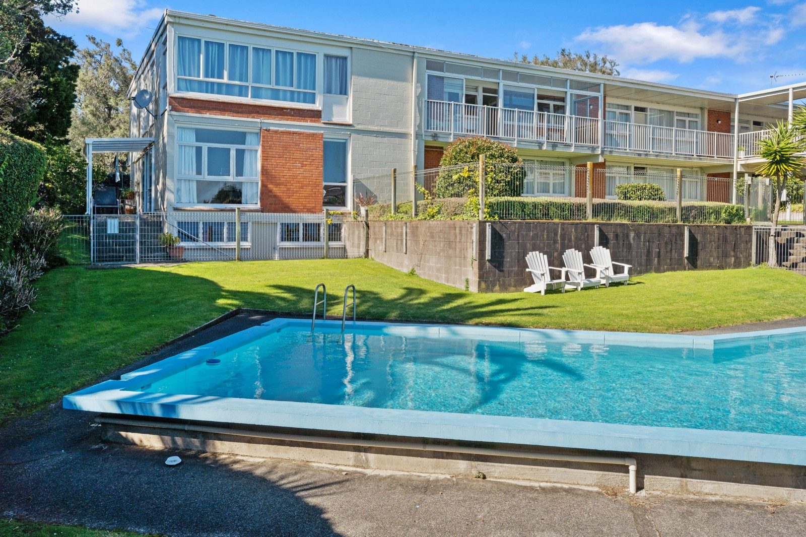 Cornwall Park lifestyle – vendor relocated — slide 2