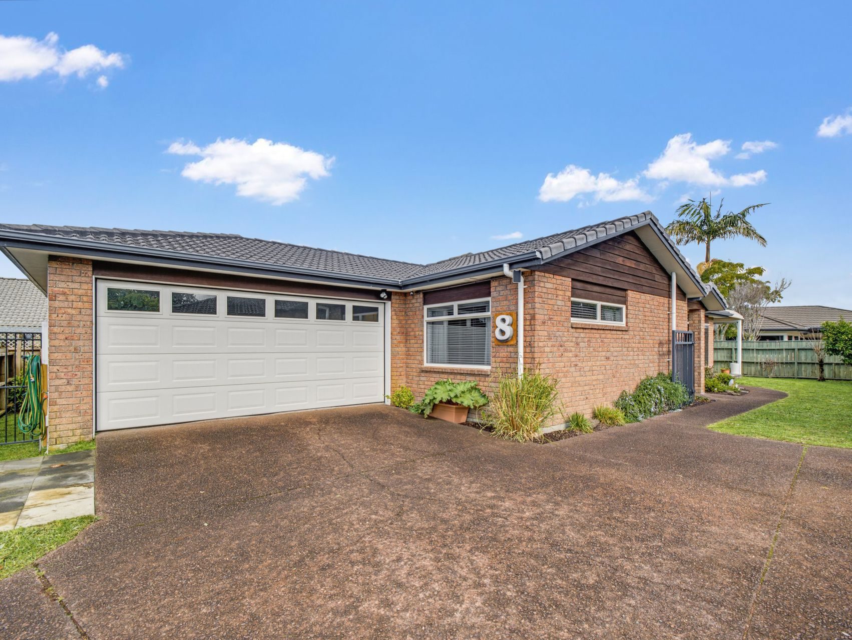 Beautifully Upgraded, Motivated Vendors Moving — slide 19