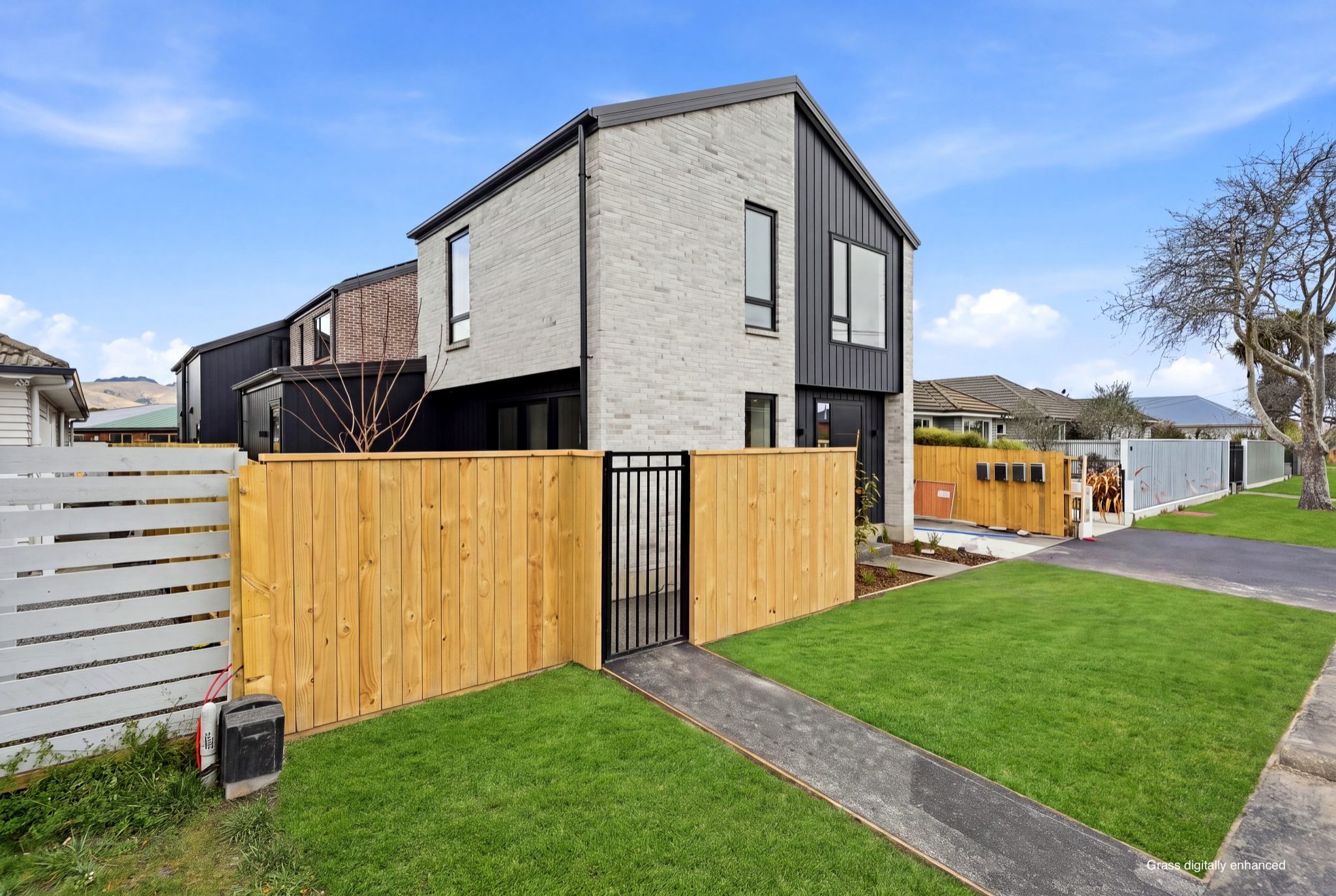 Freehold and Standalone + Garage! — slide 14