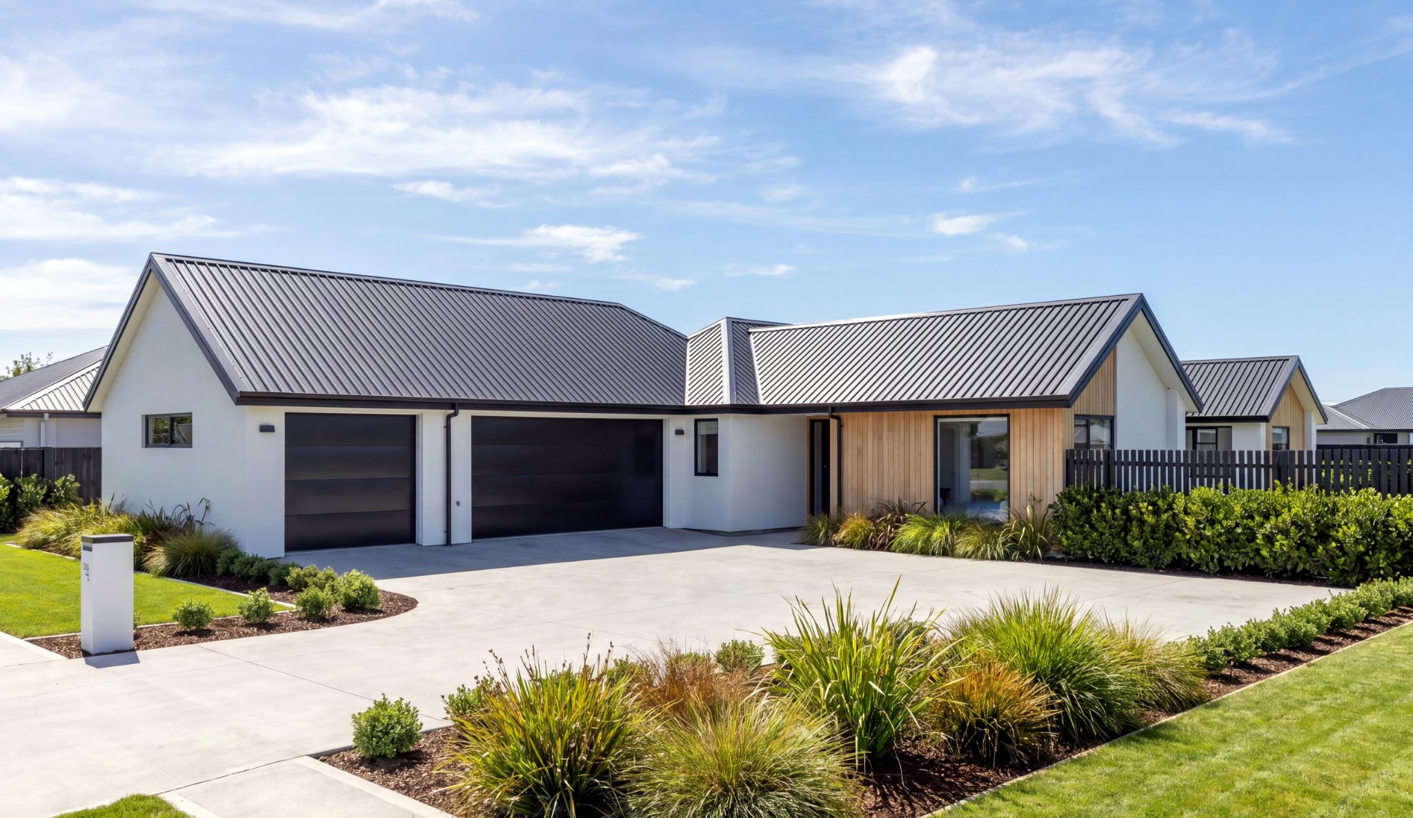 Rare 1200m² Site with Luxury Family Living — slide 1