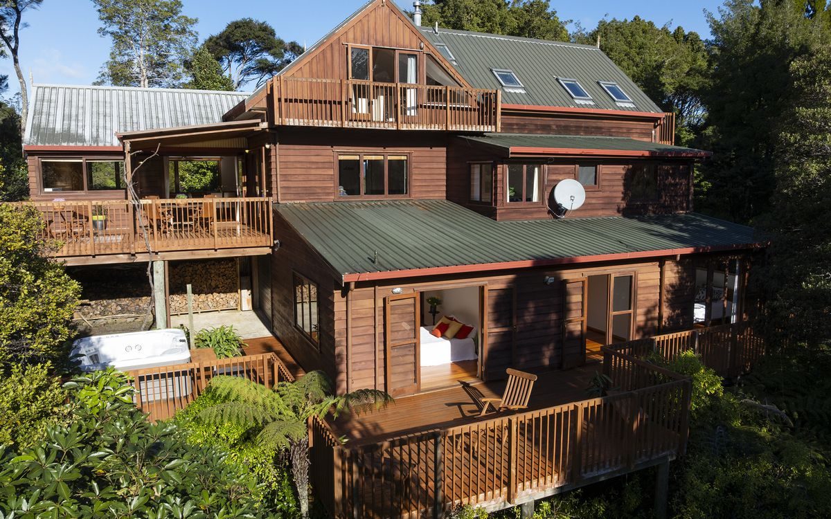 Cedar Lodge – A Hidden Sanctuary — slide 1