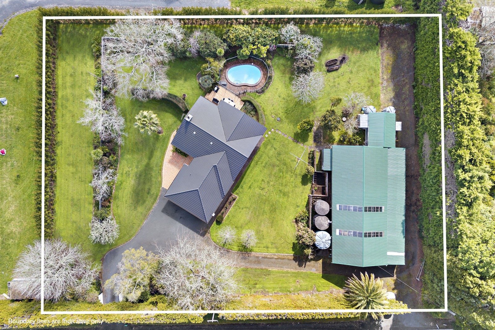 Beautiful Bungalow, Brilliant Shed — slide 2