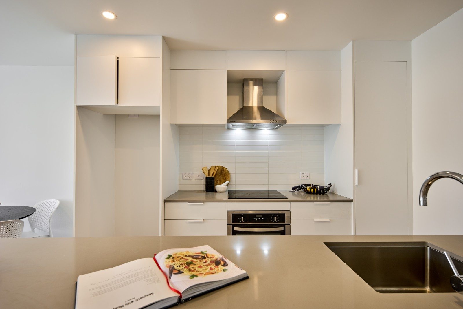 Two bedrooms, two ensuites - easy living — slide 2