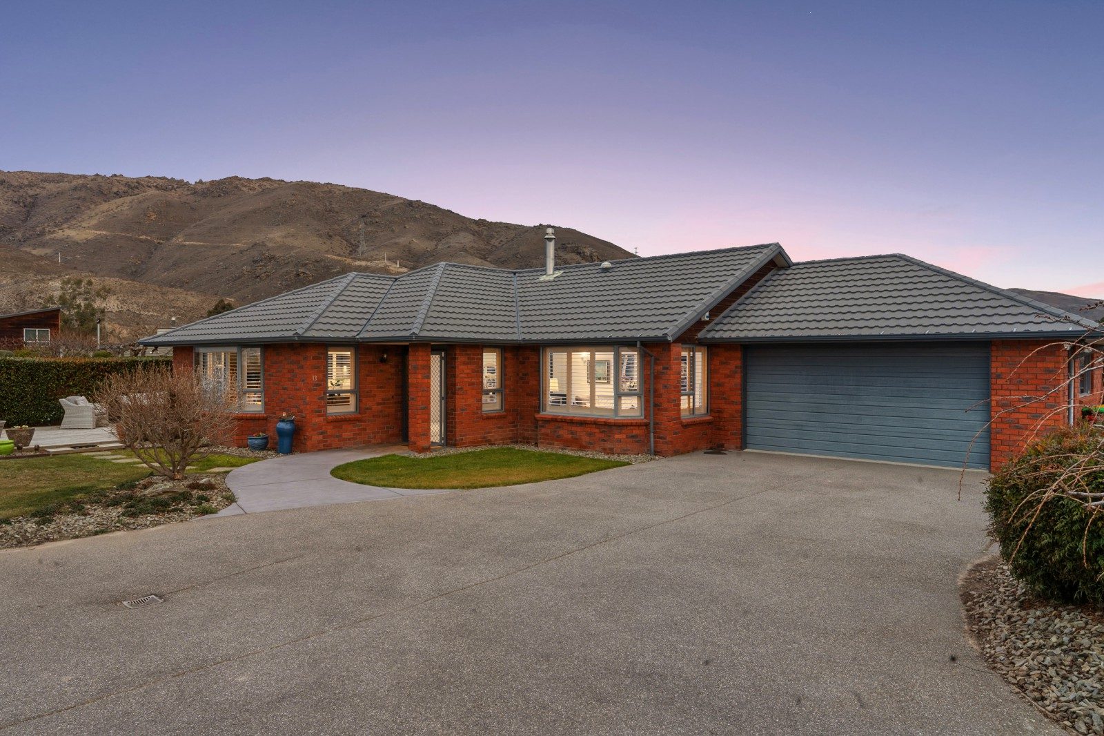 Private living in prestigious Robertson Court — slide 30