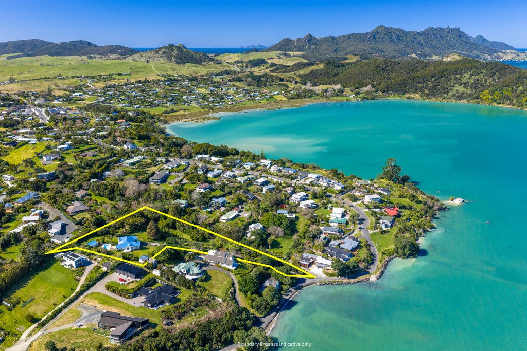 A Private Estate in the Heart of Parua Bay — slide 31
