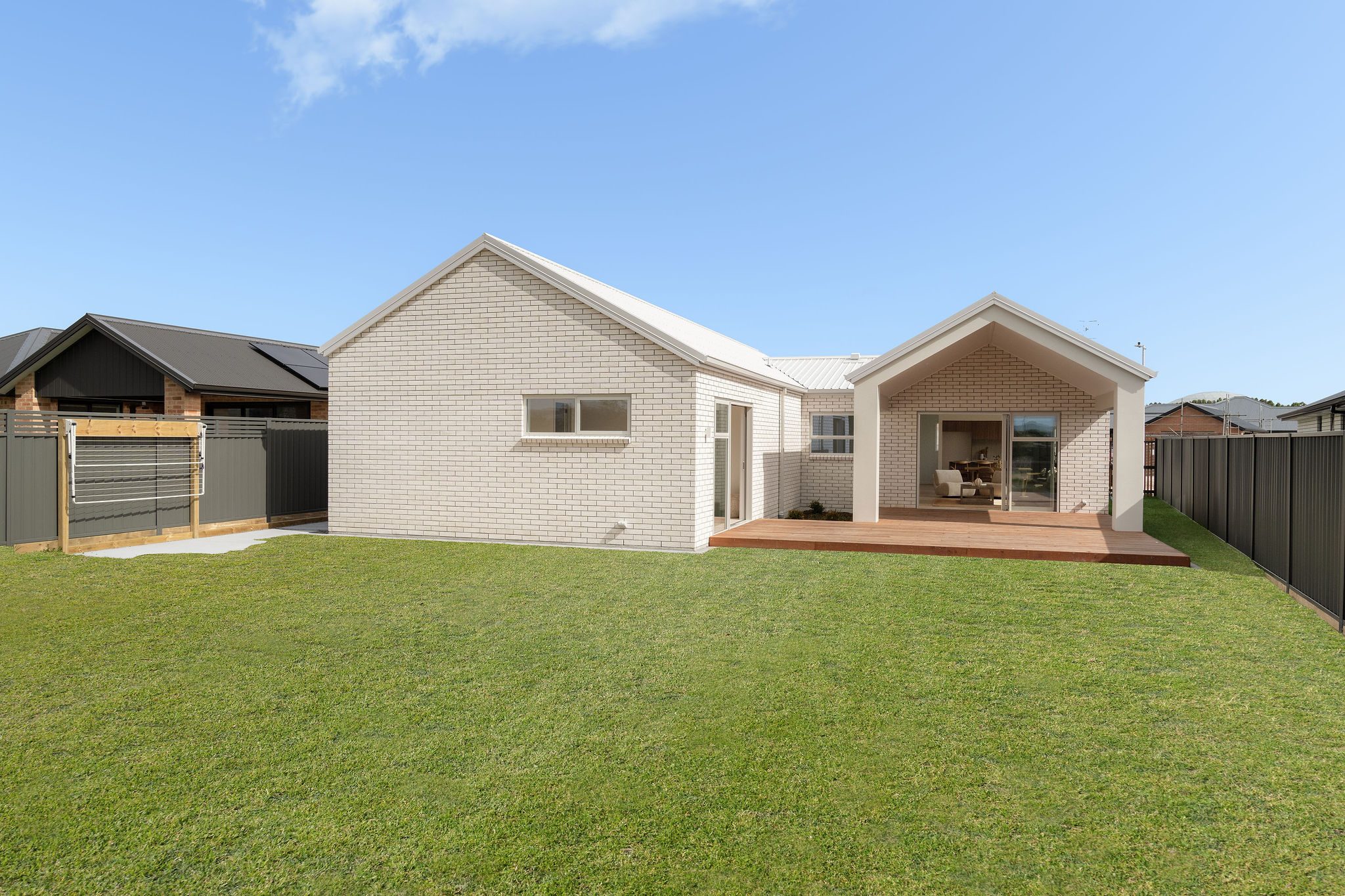 Stylish New Build in Pyes Pa! — slide 2