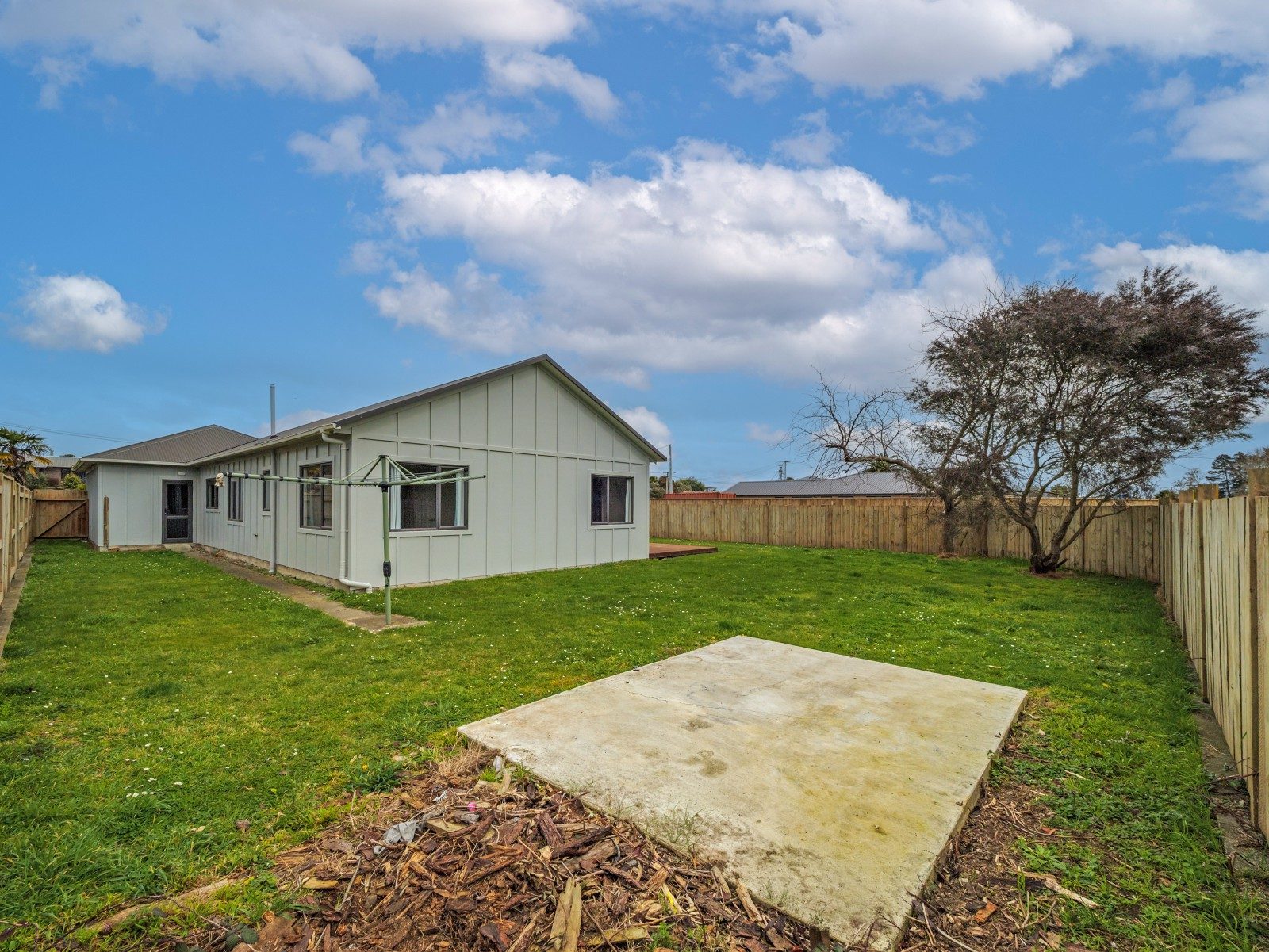 FAMILY LIVING IN FOXTON — slide 15