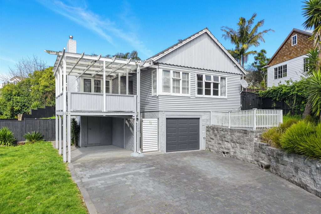 Ready-to-Go Greenlane Development - 10 Homes — slide 2