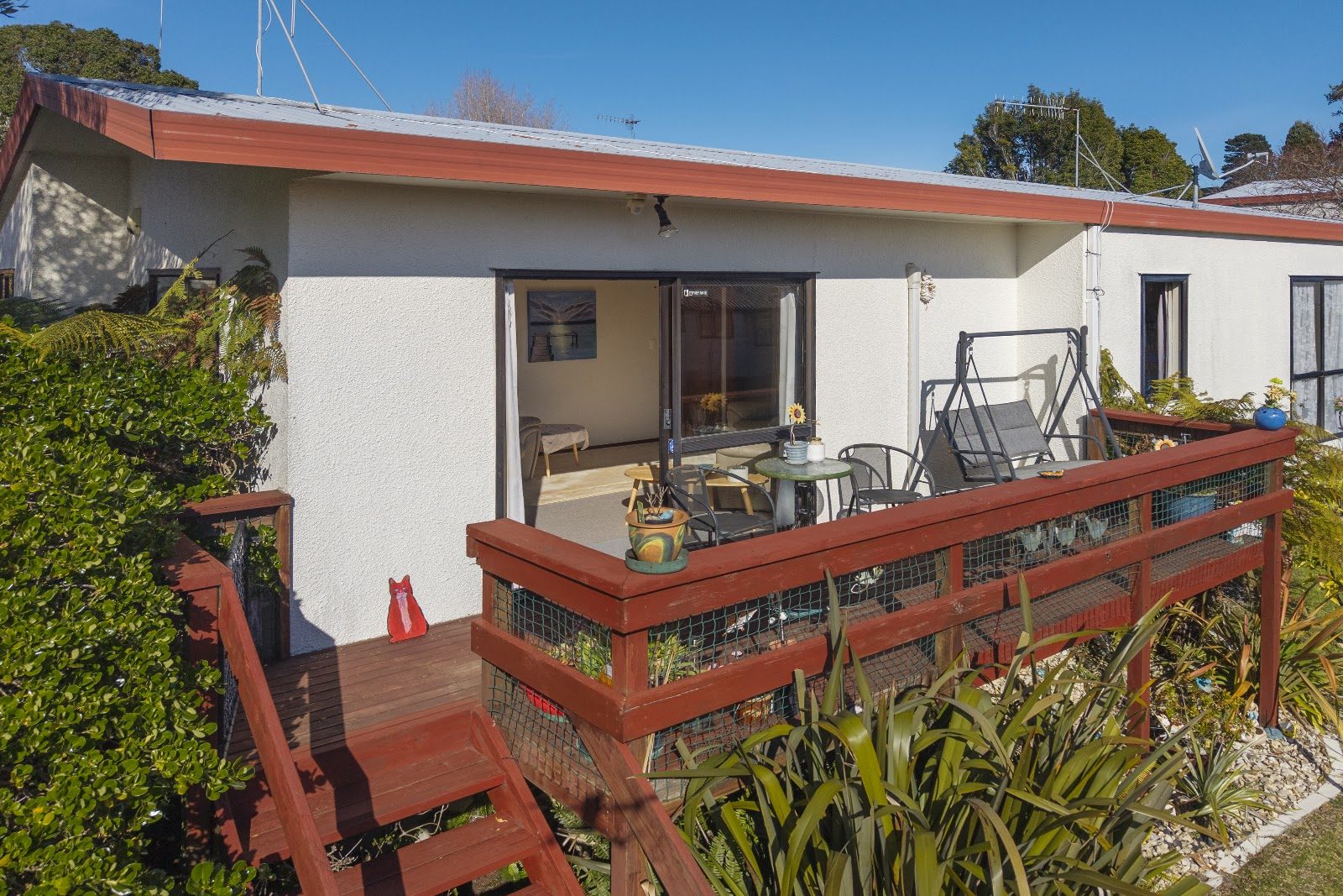 Easy Living with a Sunny Deck and Outlook — slide 1