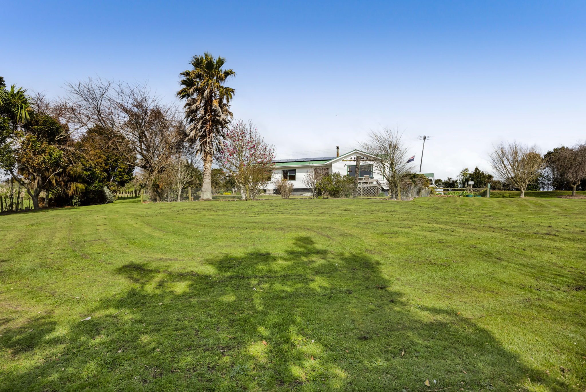 Space, Sheds and Stunning Views — slide 2