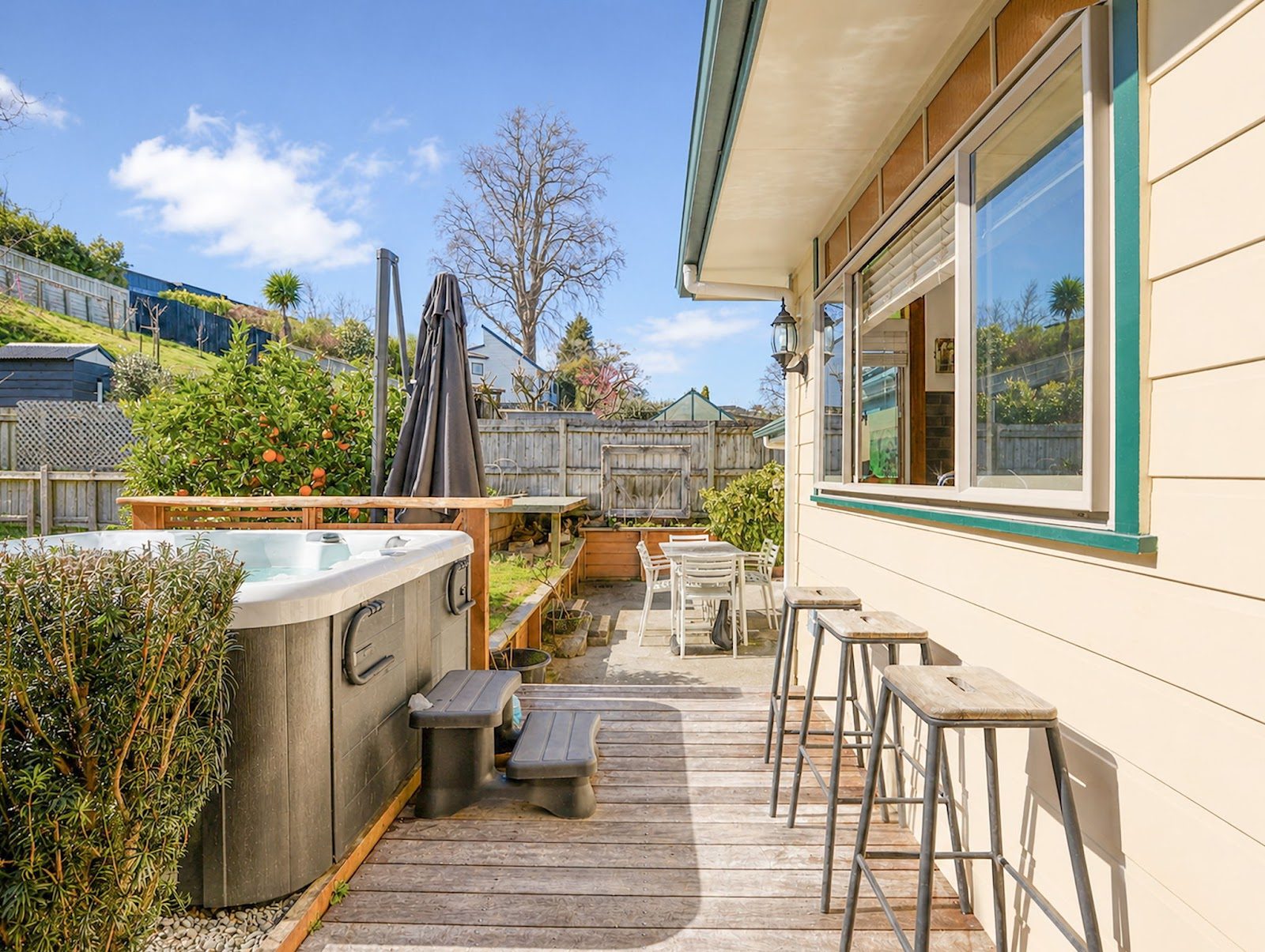 Replica Villa, Big Block, Brilliant Location — slide 25