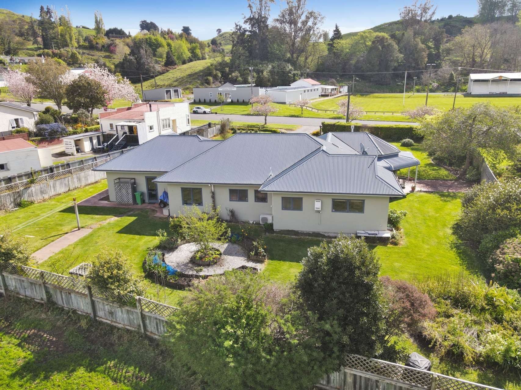 The Family home you have been waiting for! — slide 39
