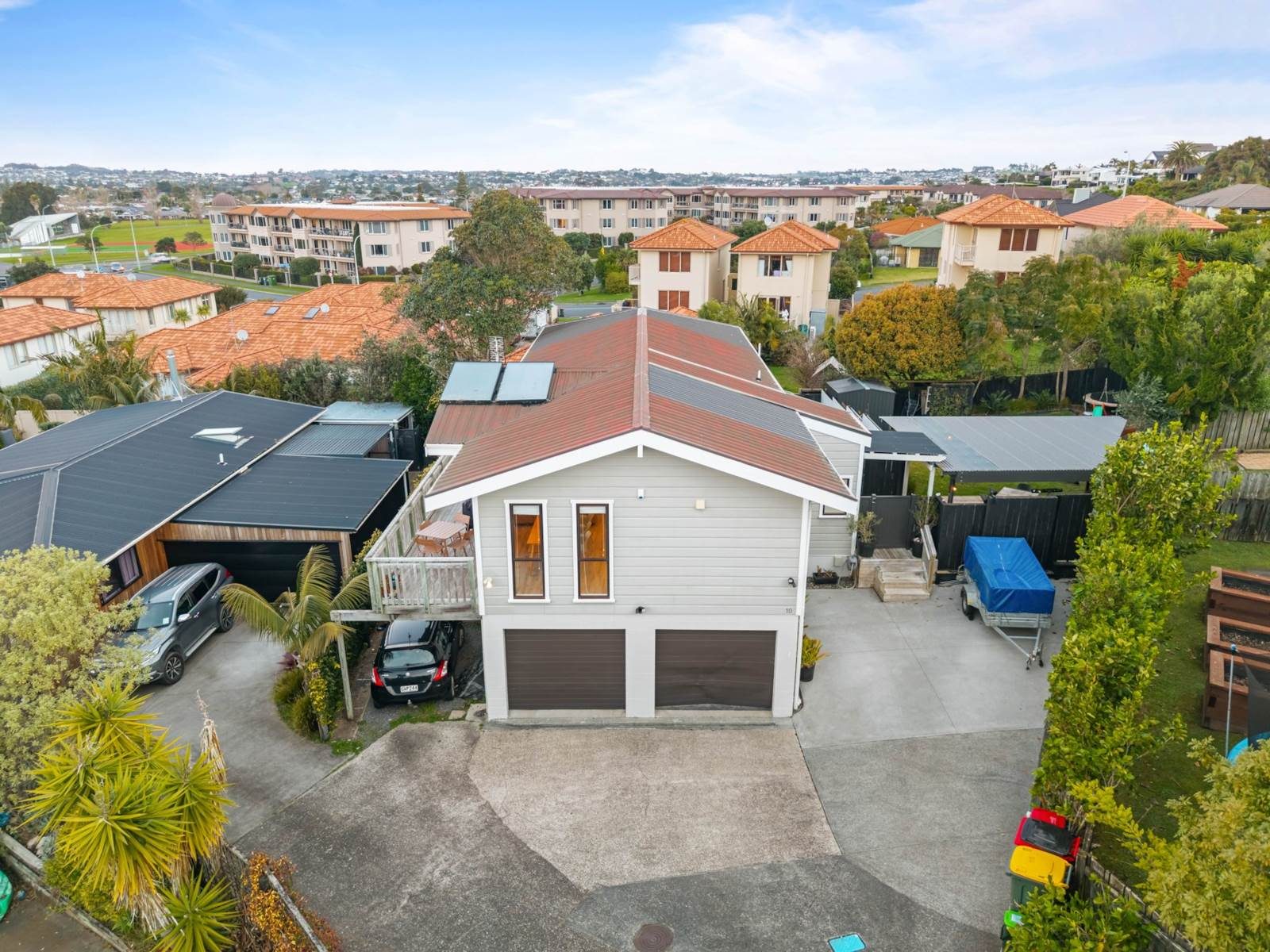 SPACE, STYLE & INCOME – OREWA HEIGHTS! — slide 2