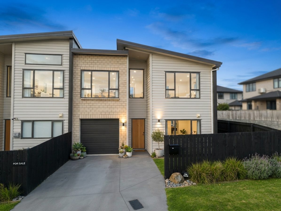 Modern Living in Summerland School Zone — slide 2