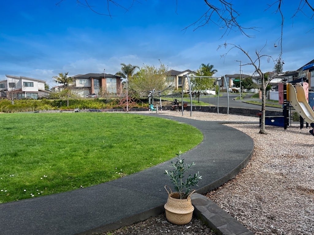 Modern Living in Summerland School Zone — slide 17
