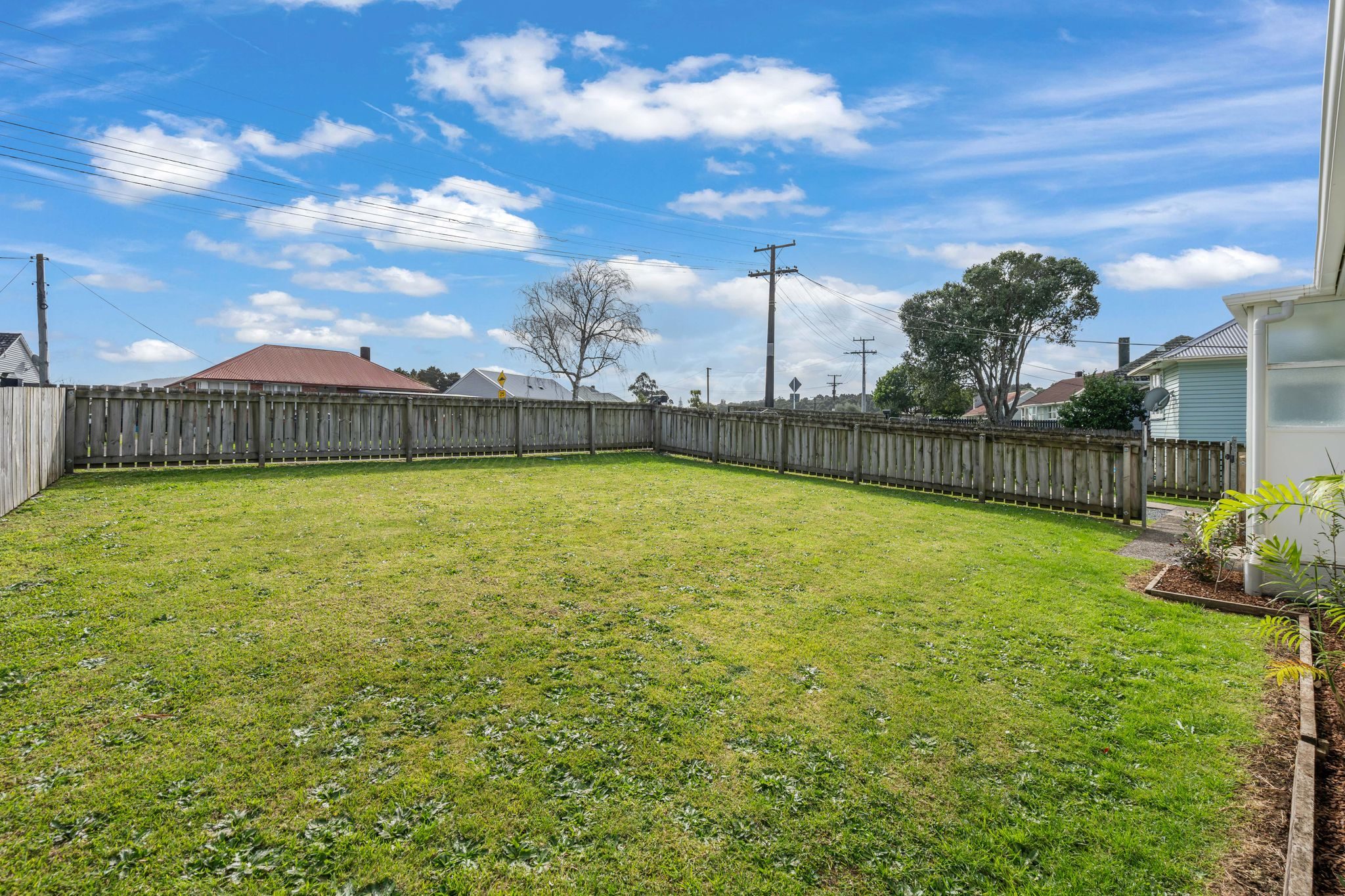Solid Investment | Freehold & Renovated — slide 18