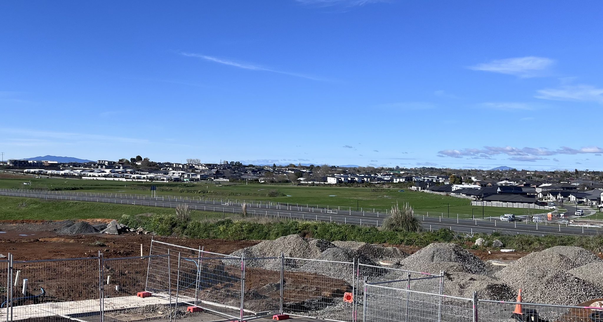 Easy Living in Horsham Downs — slide 15