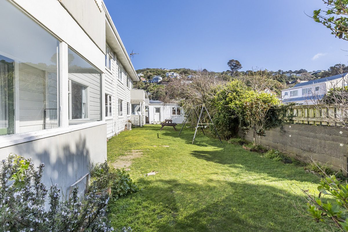 CHARMING COASTAL RETREAT - BEO $510,000 — slide 10