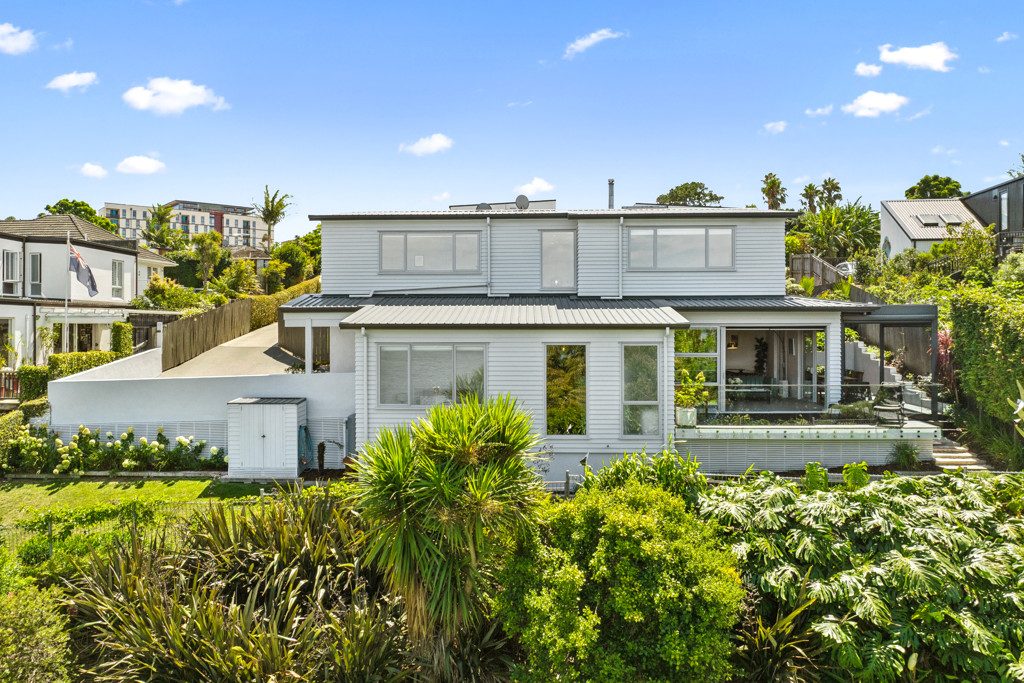 Stunning Waterfront Home - Elevated & Private — slide 1