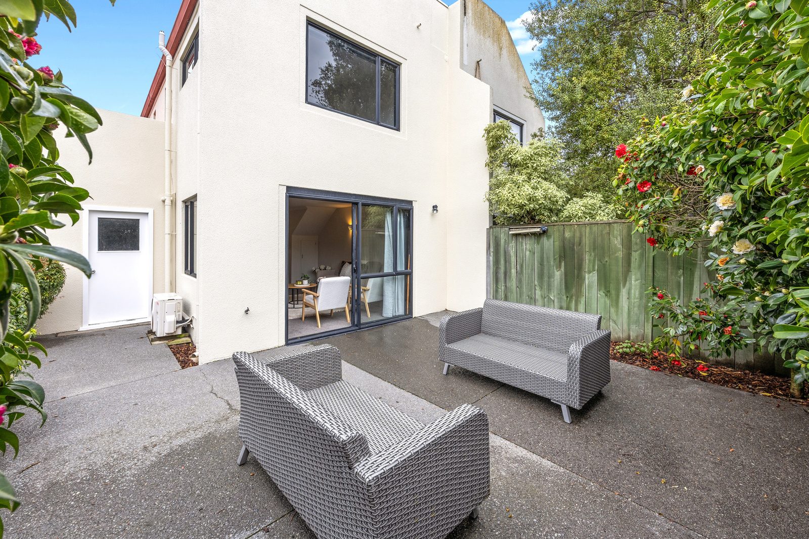 $499,000 - Priced To Sell! — slide 1