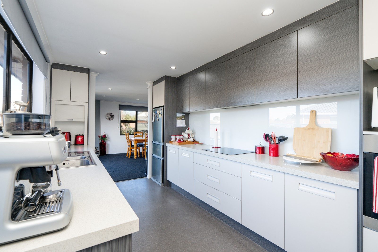 Easy Living in Kildare Mews! — slide 2