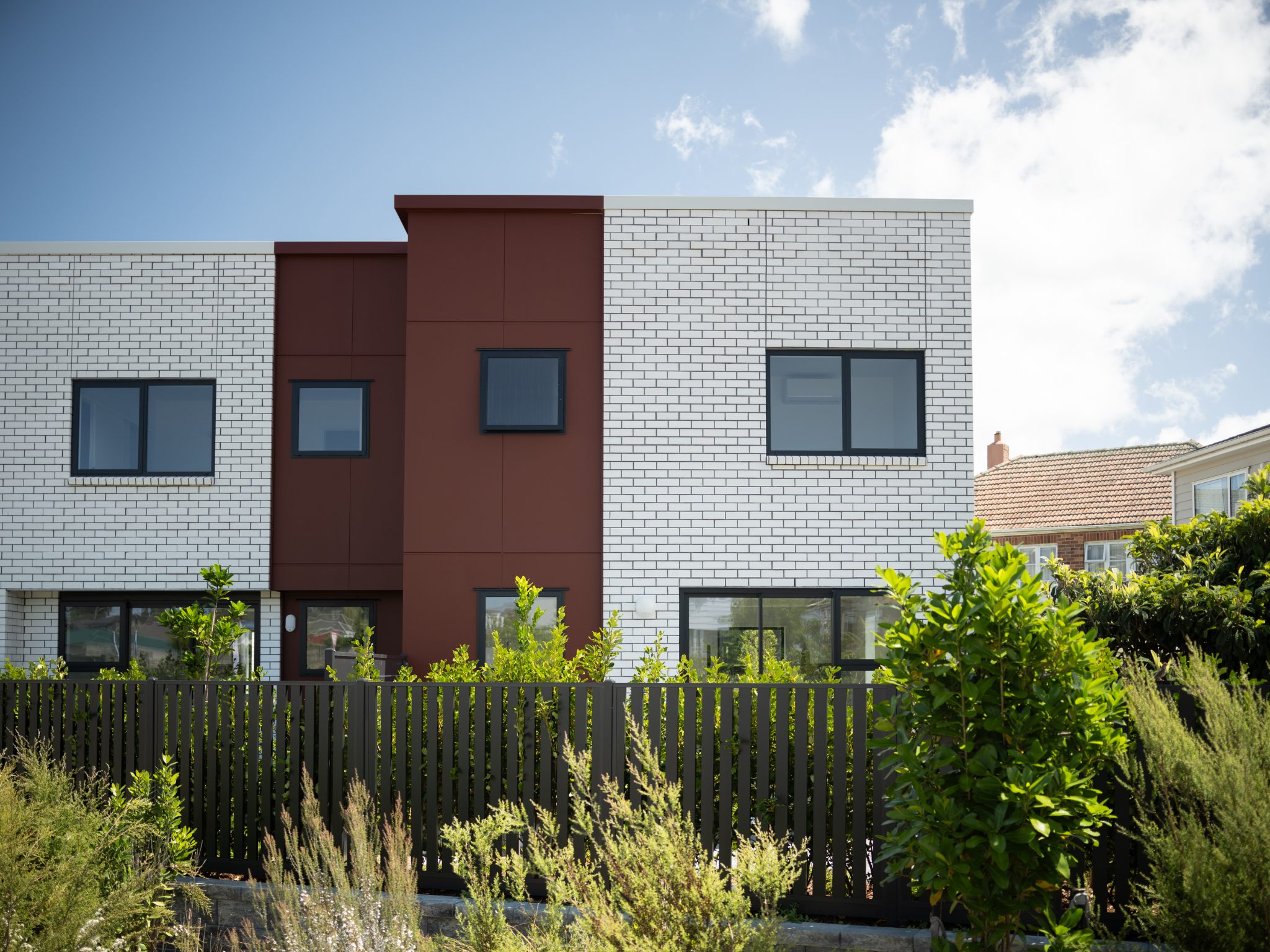 Modern Parkside Living — slide 2