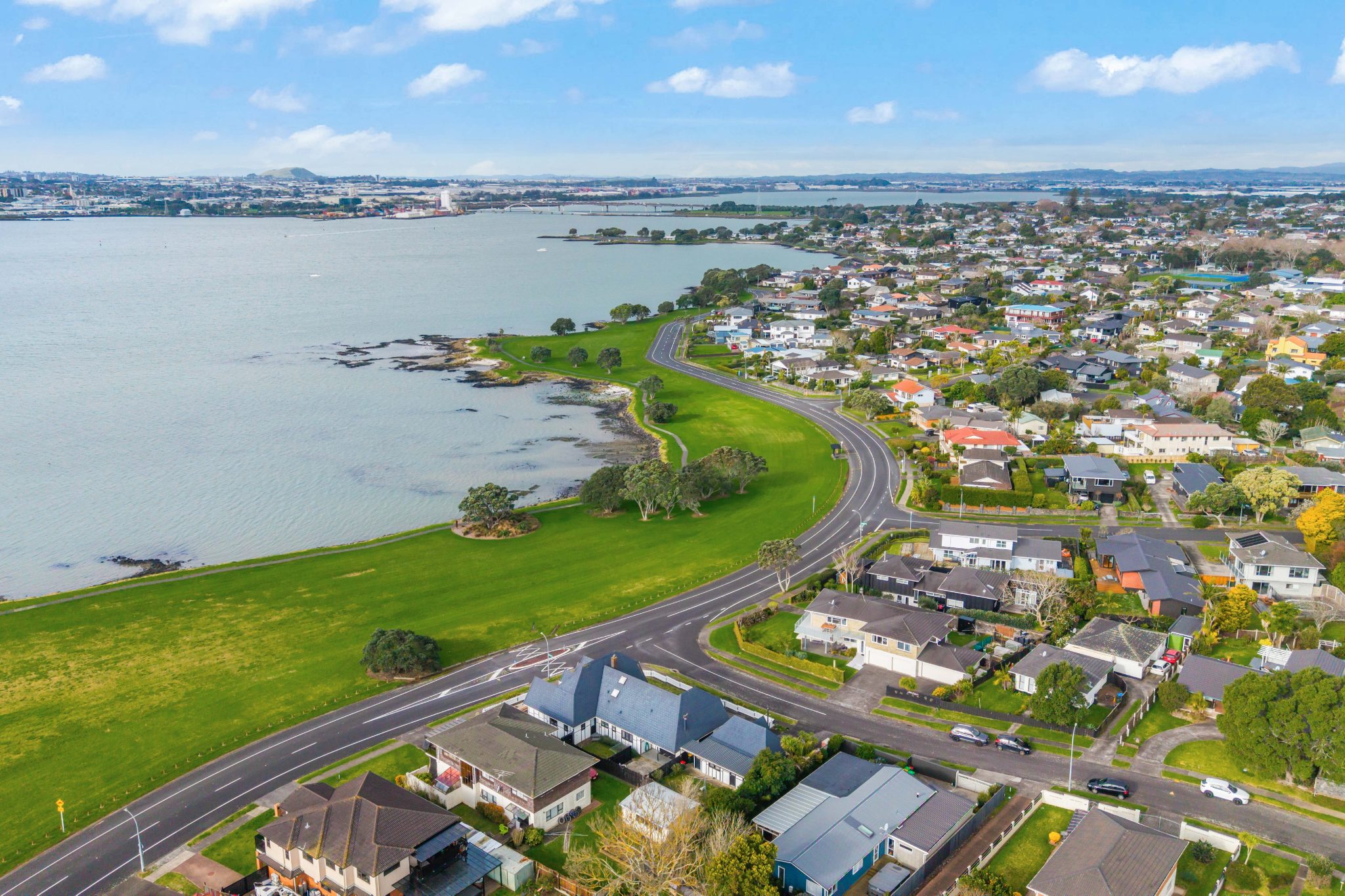 Landmark Kiwi Esplanade Development Opportunity — slide 2