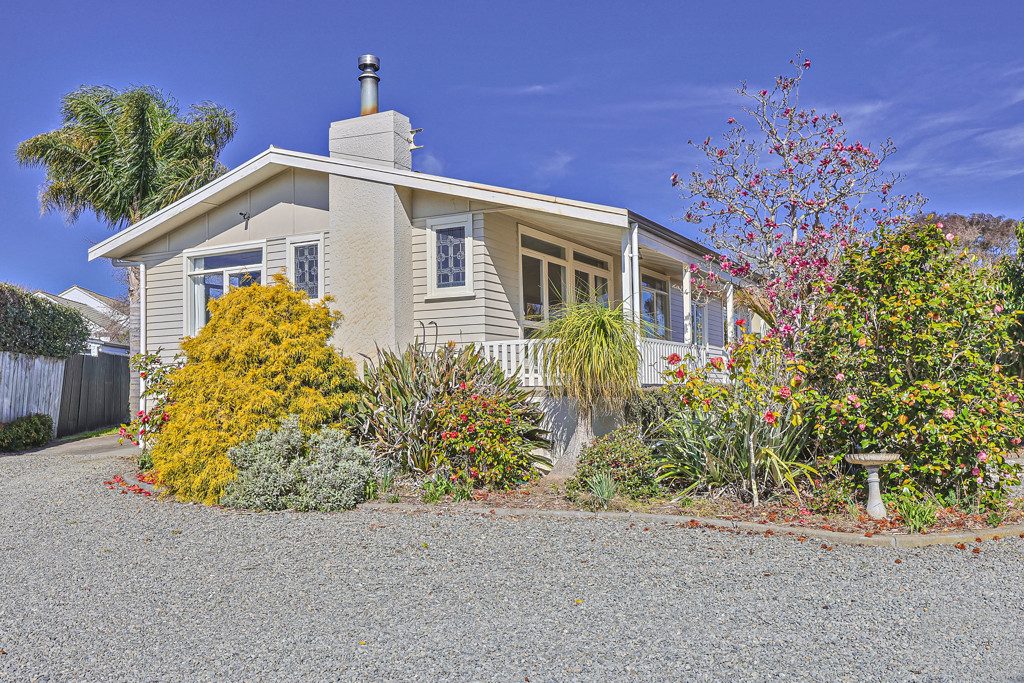 Charming Home with Serious Garaging! — slide 24