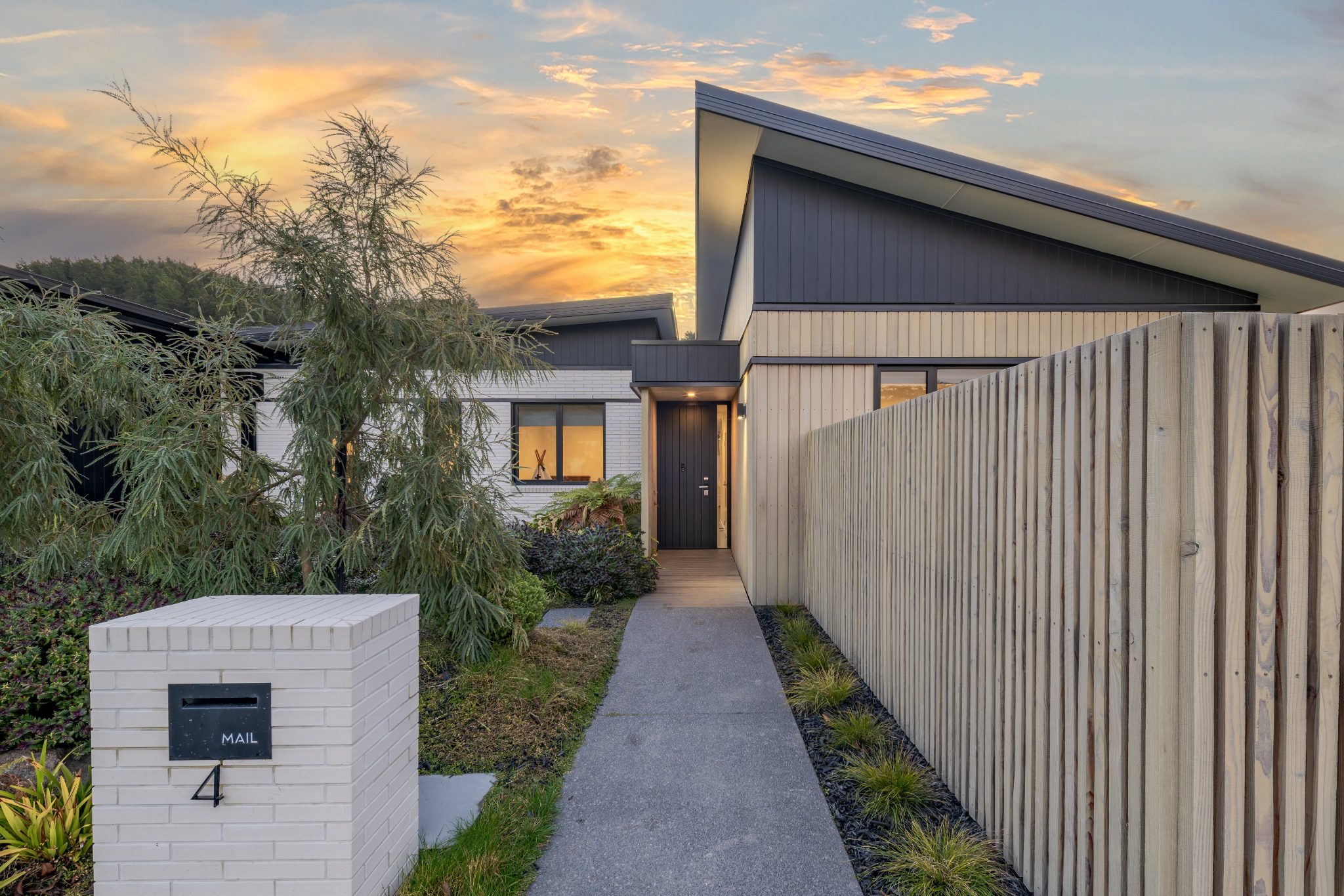 The Best of Cashmere Estate — slide 2