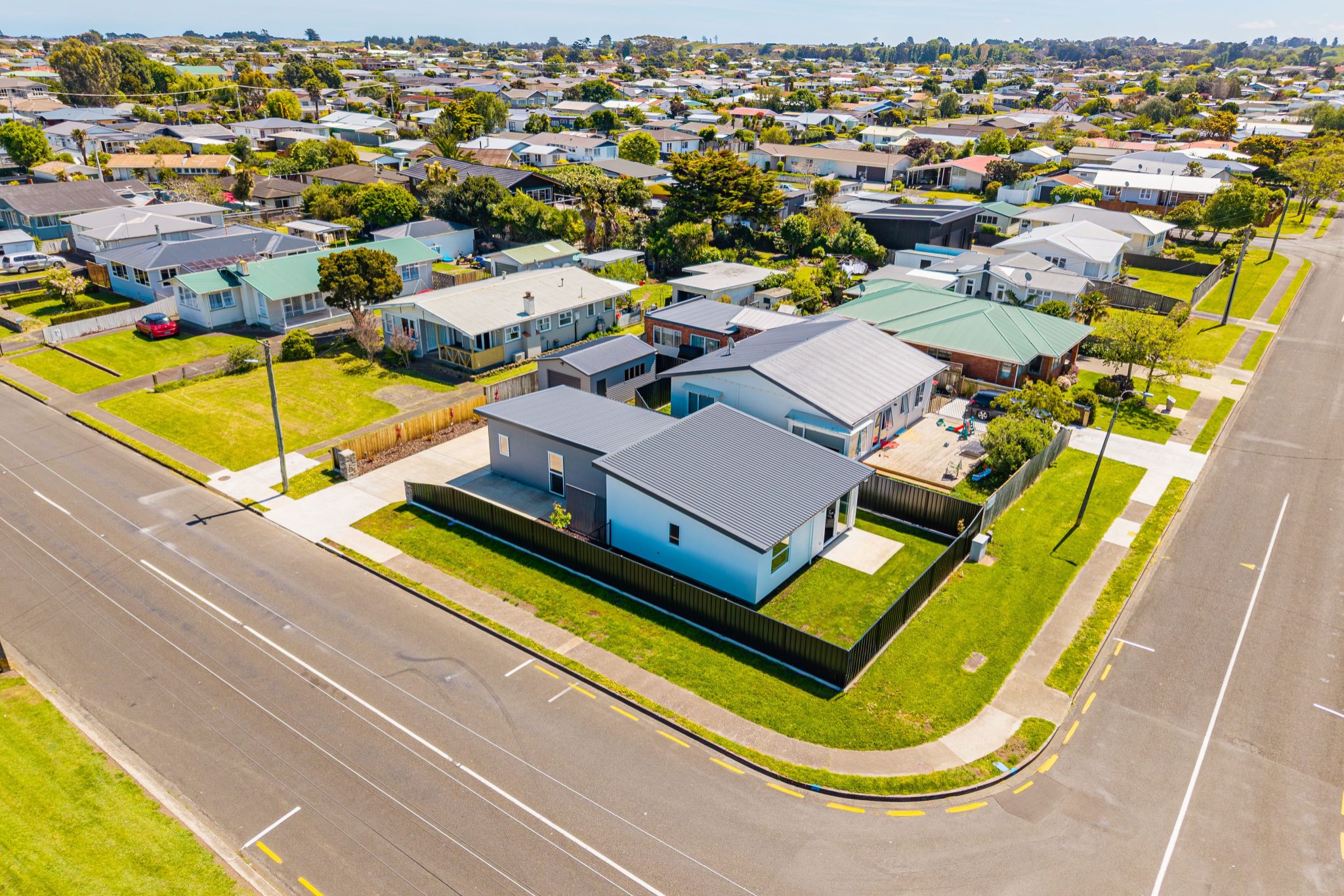 Near-New, Four Bedroom Home By Springvale Park — slide 19