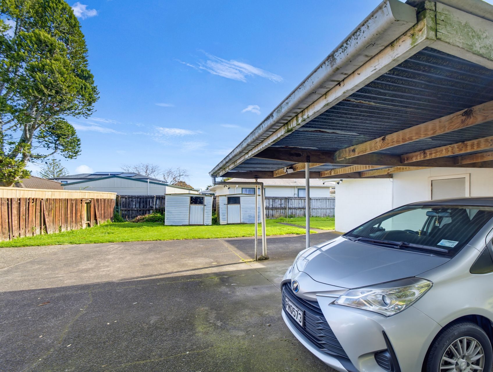 Papatoetoe | Renovated Home | Plenty of Parking | — slide 17