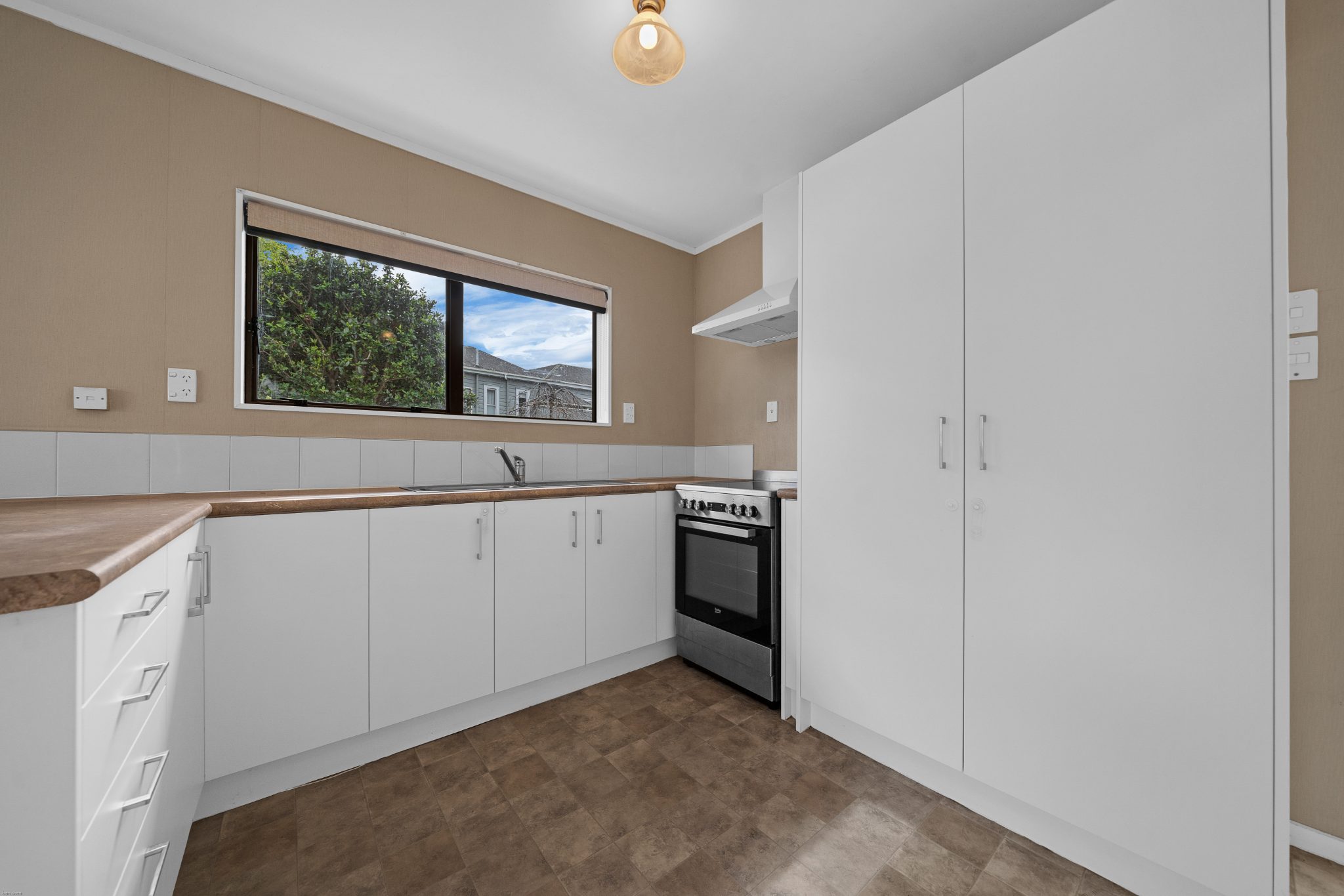 Central Papakura - Bring Us Your Offer! — slide 2