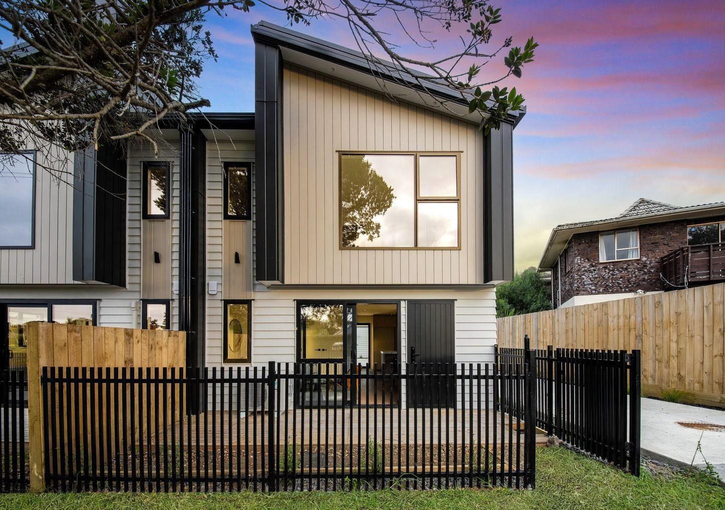 Contemporary Living, Exceptional Location — slide 1