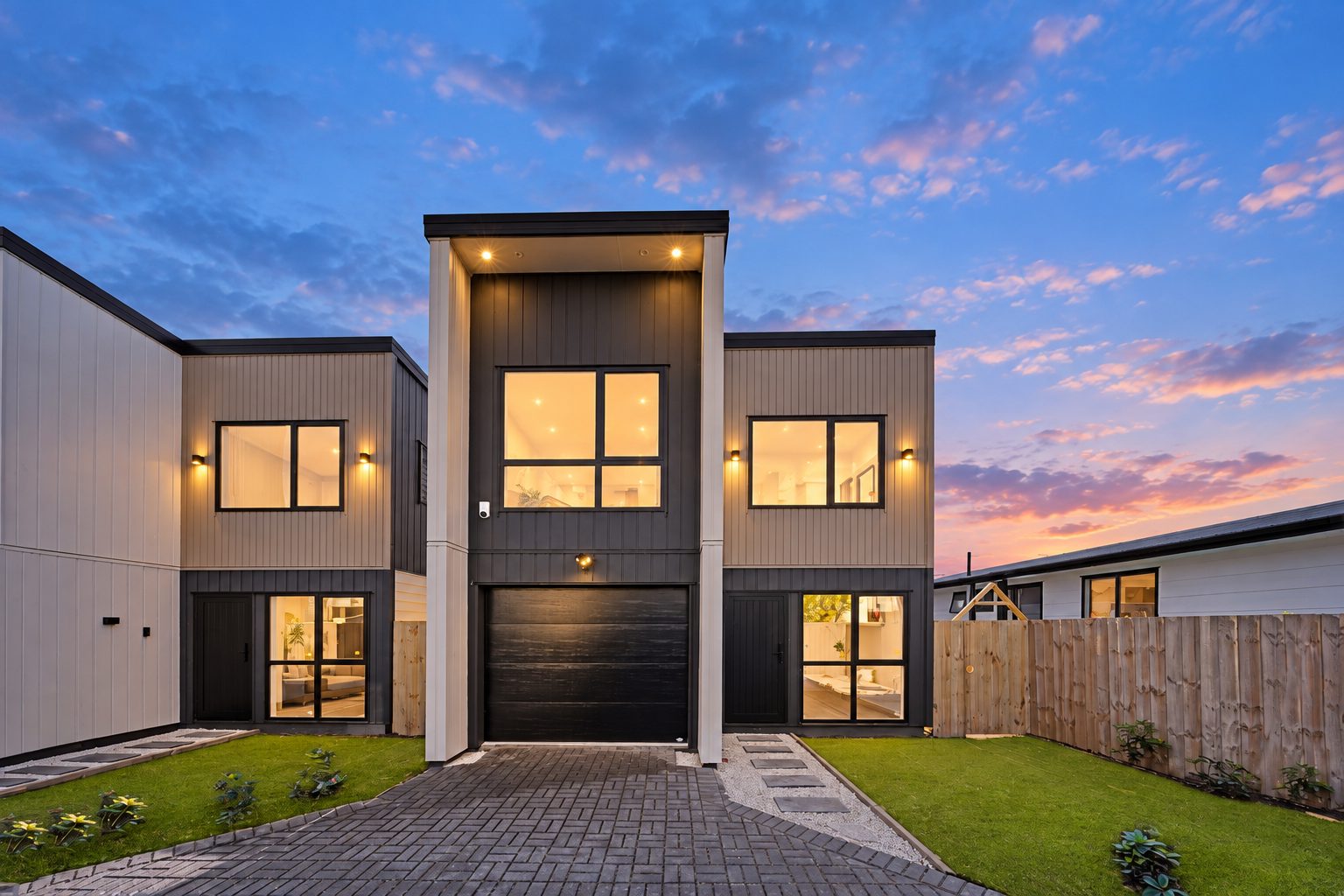 Standalone Freehold Home with 4 Spacious Rooms — slide 1