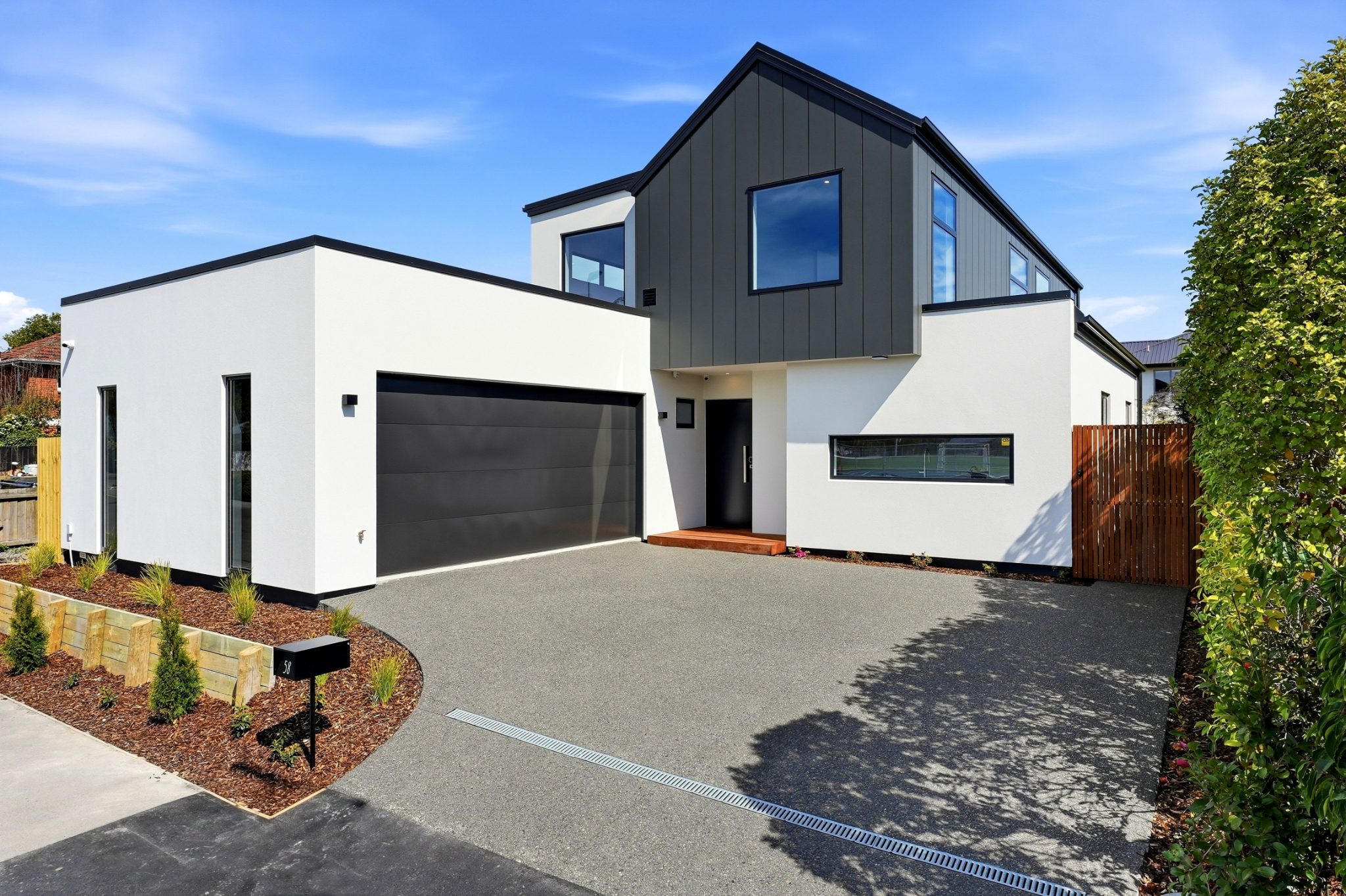 Brand-New Fendalton Excellence — slide 32
