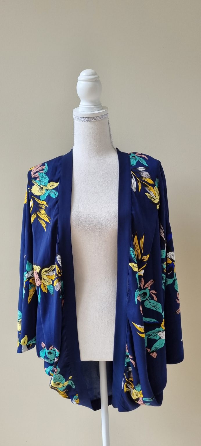 Augustine Shrug size O/S