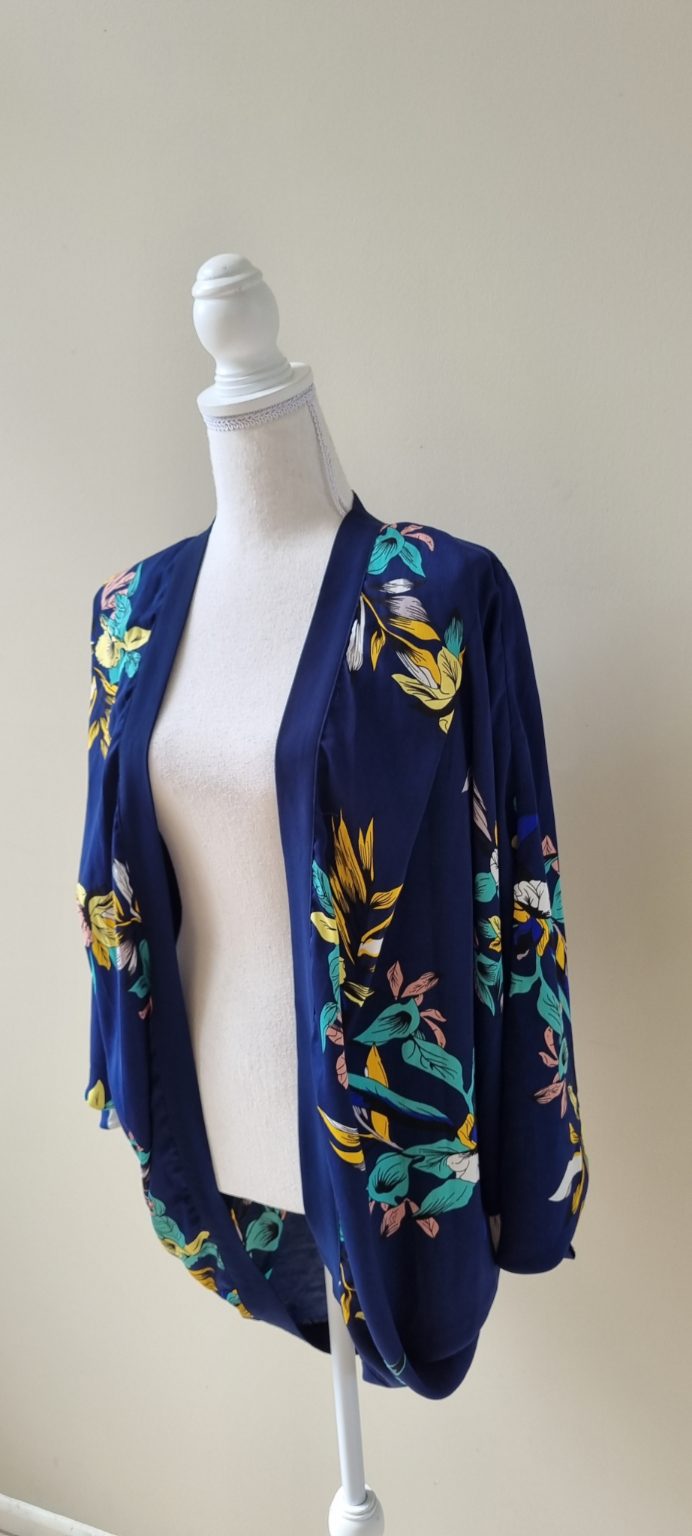 Augustine Shrug size O/S, image 2