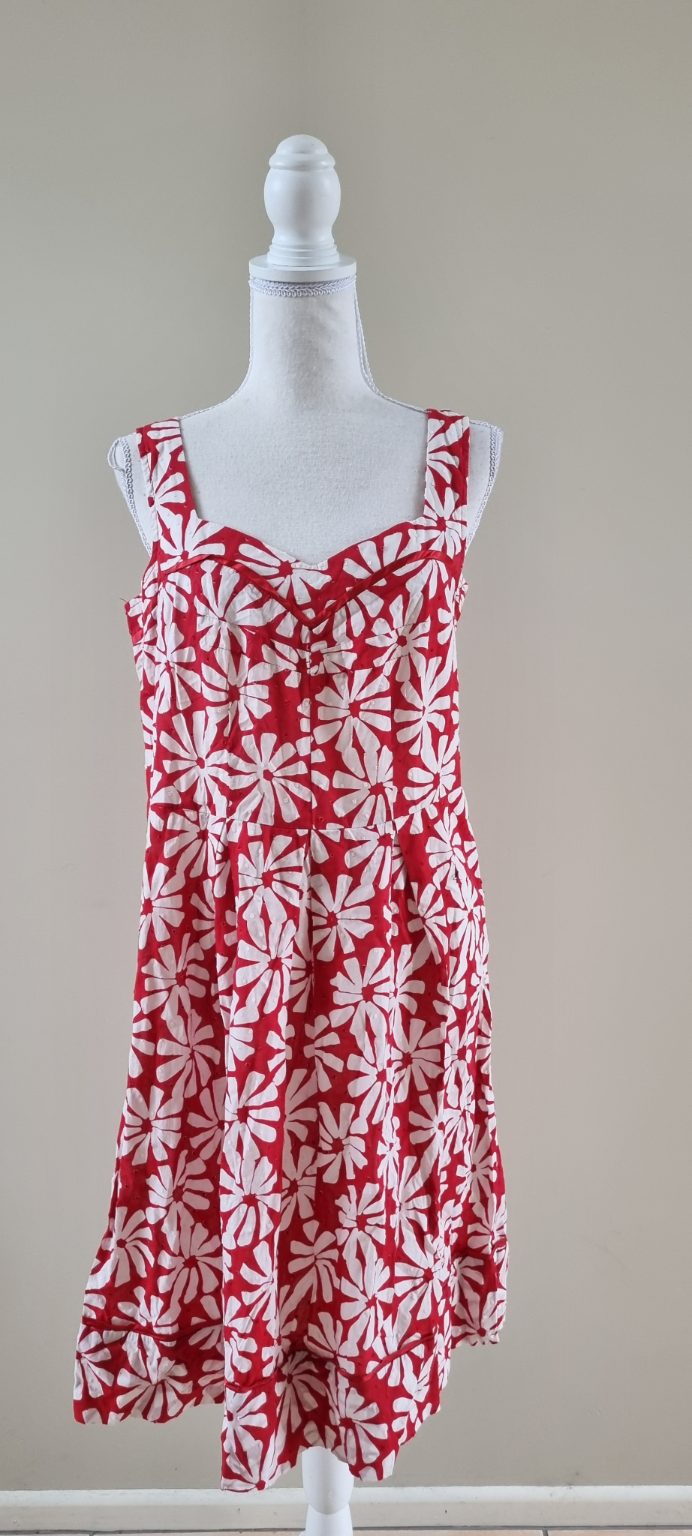 Annah Stretton Red and White Floral Dress Size 14