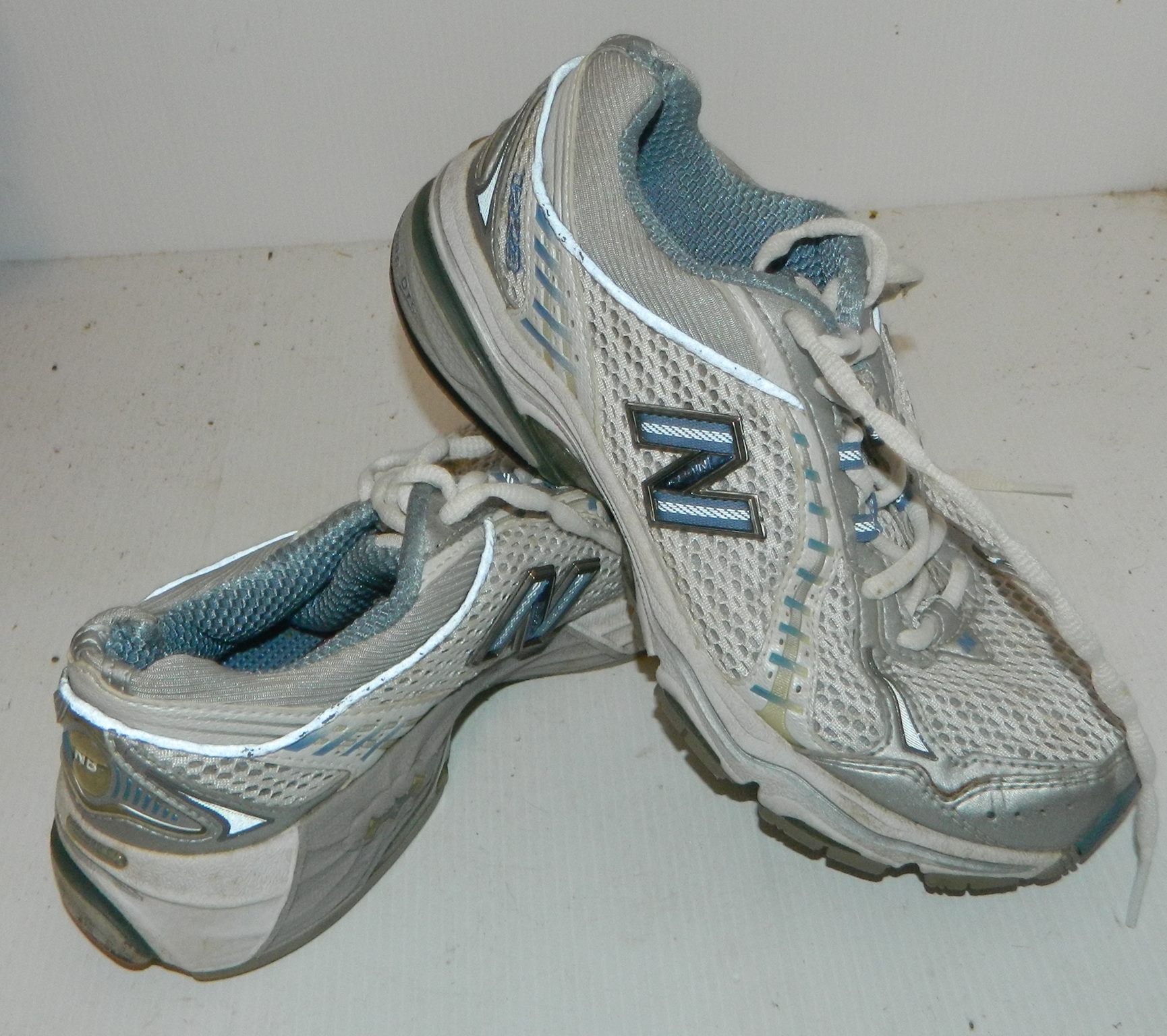 new balance 1223