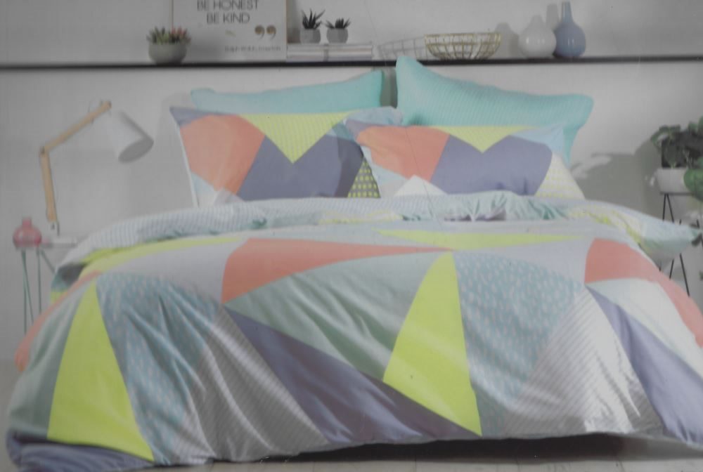 Geometric Colourful Duvet Set Double Trade Me