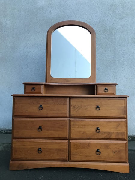 Quality Royal Furniture Solid Pine Dressing Table Trade Me