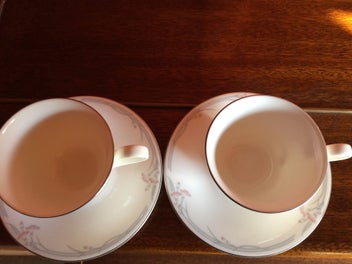 Listing 3 of 5 for Pair of Royal Doulton Carnation teacups & saucers