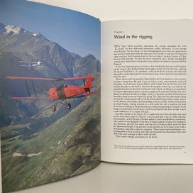 Listing 8 of 10 for VINTAGE AEROPLANES in New Zealand by John King 1986 1st edition