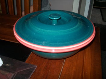 Listing 1 of 1 for Temuka Green/Red Trim casserole Dish