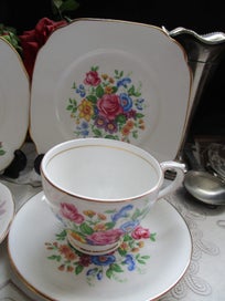 Listing 2 of 14 for Delightful quality trios (BELL/COLCLOUGH) for your special afternoon tea