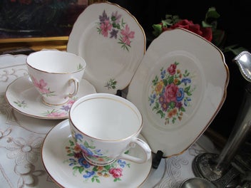 Listing 4 of 14 for Delightful quality trios (BELL/COLCLOUGH) for your special afternoon tea