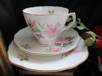 Listing 10 of 14 for Delightful quality trios (BELL/COLCLOUGH) for your special afternoon tea