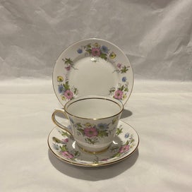 Listing 1 of 5 for SALE! Salisbury Floral Trio - Lovely