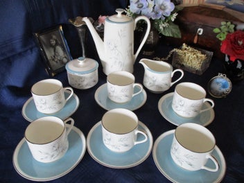 Listing 4 of 12 for Great AYNSLEY “DAWN ROSE" Bone China Set - just for you ?