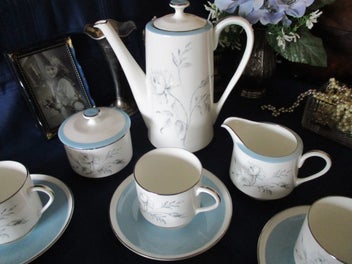 Listing 2 of 12 for Great AYNSLEY “DAWN ROSE" Bone China Set - just for you ?